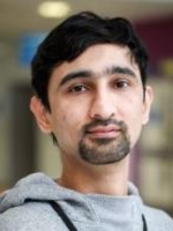  Ali Abbas