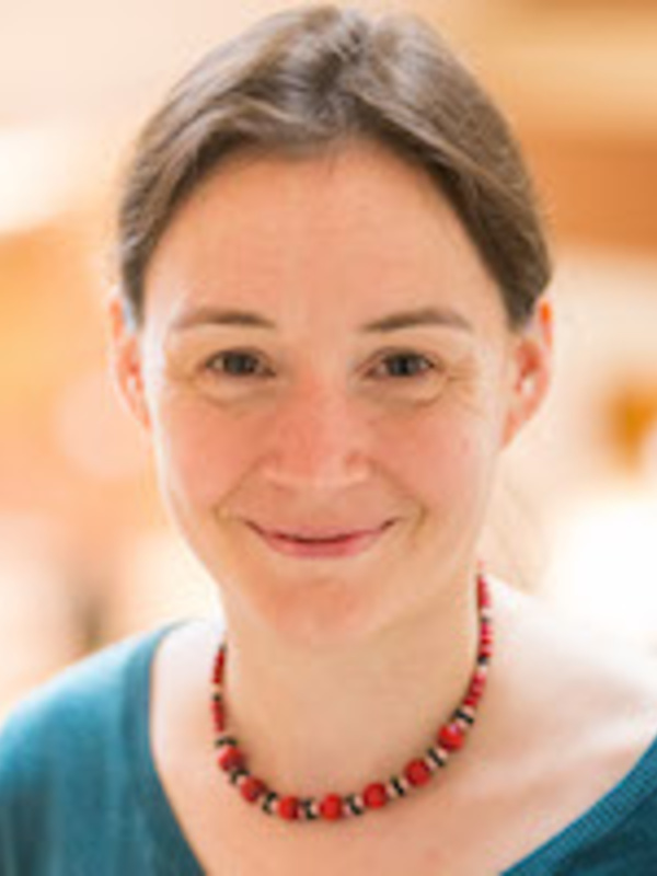  Amelie Roper