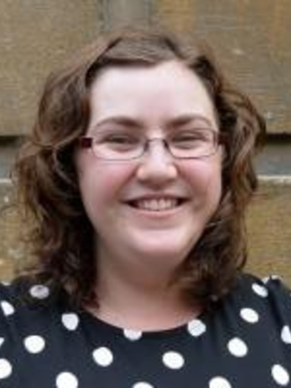  Lucy Woolhouse