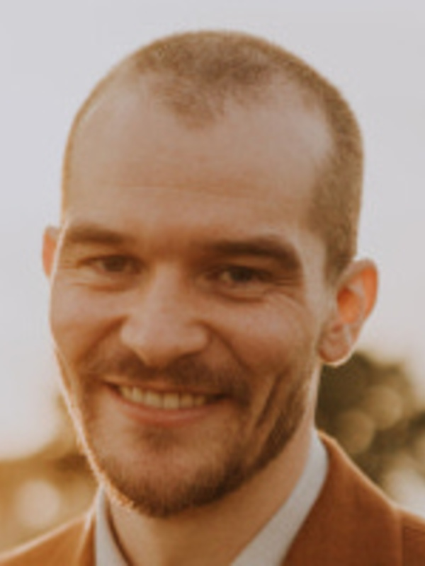  Matthew Evans